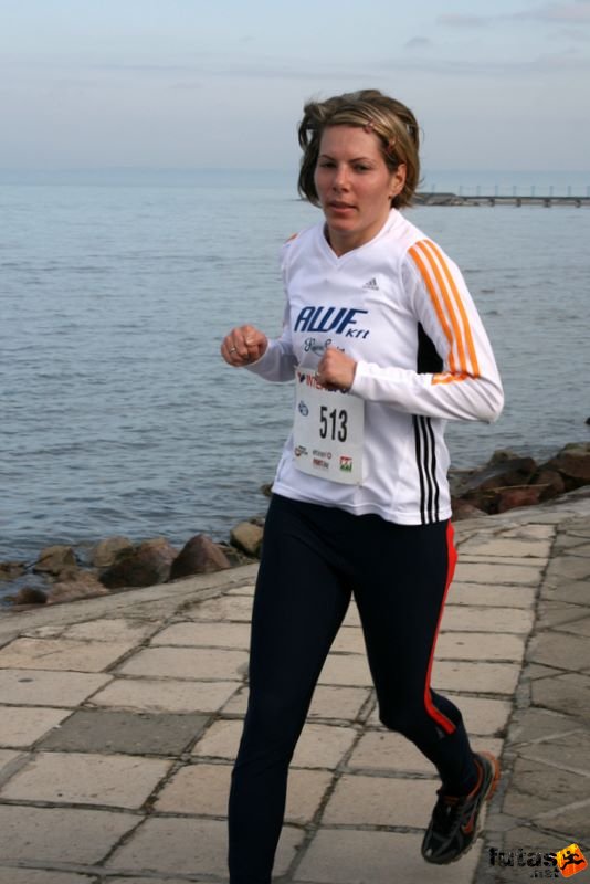 Balaton Maraton harmad maraton Siófok Janicsné Táp Bernadett Balaton Maraton 1/3 marathon futás Siófok, Janicsné Táp Bernadett