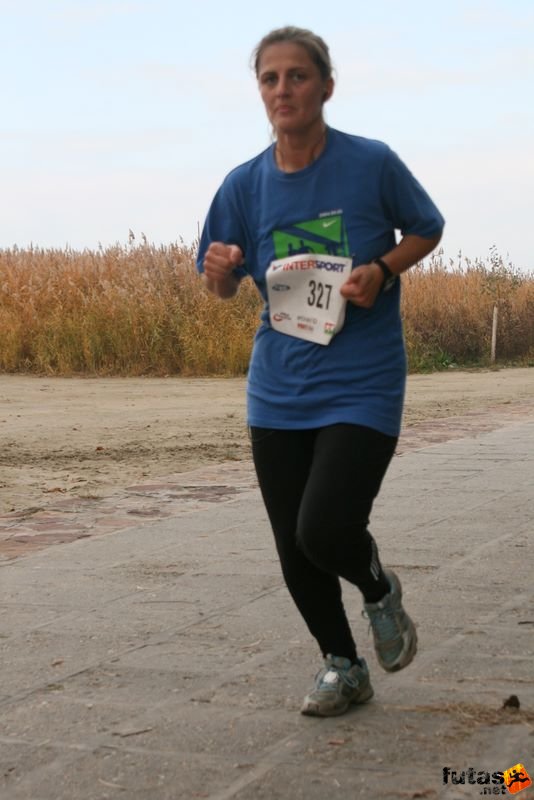 Balaton Maraton harmad maraton Siófok Strackné Keller Zsuzsanna Balaton Maraton Intersport futóverseny Siófok, Strackné Keller Zsuzsanna