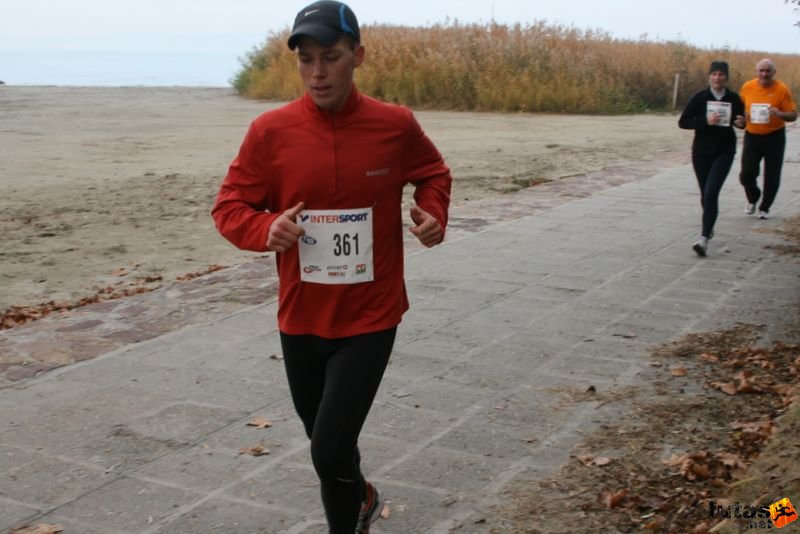 Balaton Maraton harmad maraton Siófok Ősze Gábor, Strucc SE Balaton Maraton Intersport futóverseny Siófok, Ősze Gábor, Strucc SE