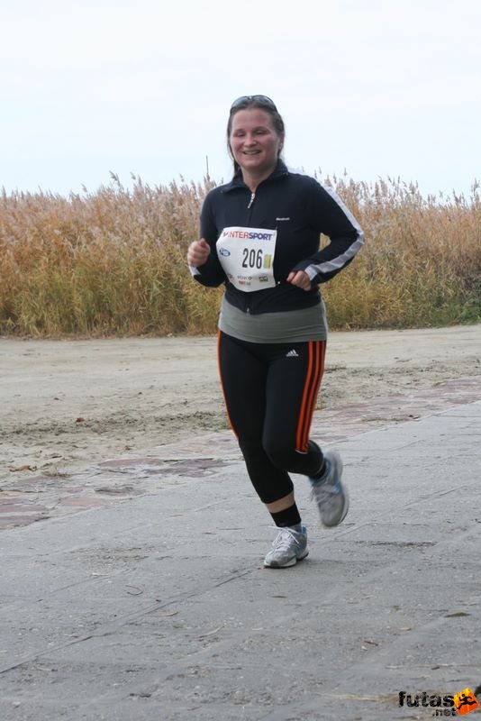 Balaton Maraton harmad maraton Siófok Radnóthy Tünde Balaton Maraton Intersport futóverseny Siófok, Radnóthy Tünde