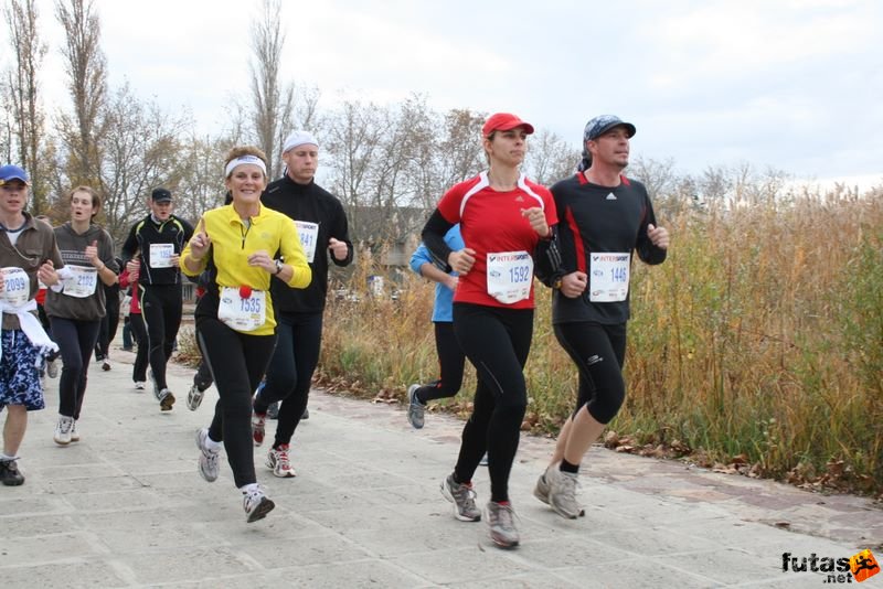 Balaton Maraton félmaraton Siófok Fügi Andrea, Győri Futóklub Győr Intersport Balaton Maraton félmaraton Siófok, Fügi Andrea, Győri Futóklub Győr