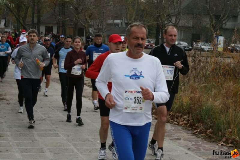 Balaton Maraton félmaraton Siófok Szabó Péter, Boróka SE Kecskemét Intersport Balaton Maraton félmaraton Siófok, Szabó Péter, Boróka SE Kecskemét