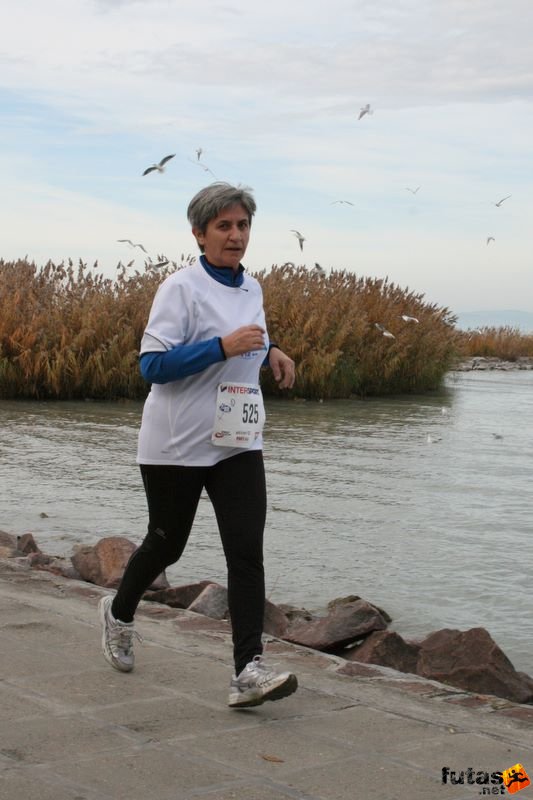 Balaton Maraton félmaraton Siófok Tokodi Józsefné, Esztergomi Futóművek Balaton Maraton félmaraton futás Siófok, Tokodi Józsefné, Esztergomi Futóművek