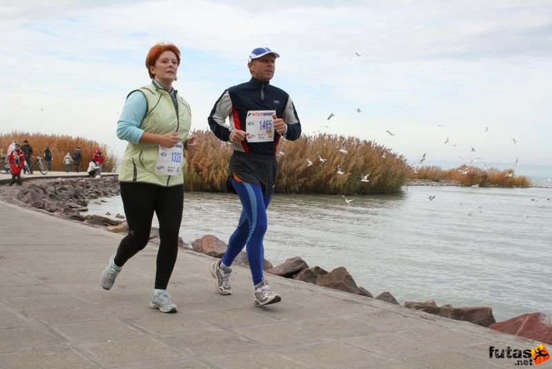 Balaton Maraton félmaraton Siófok Böröcz Tiborné, Kékesi Mihály, Szondi SE, Székesfehérvár Balaton Maraton félmaraton futás Siófok, Böröcz Tiborné, Kékesi Mihály, Szondi SE, Székesfehérvár