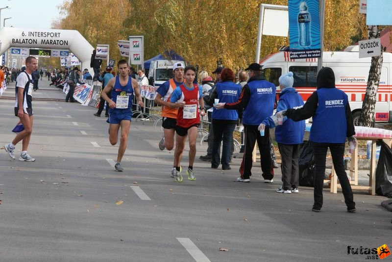Balaton Maraton félmaraton Siófok Szabó Gábor Balaton Maraton félmaraton futás Siófok, Szabó Gábor