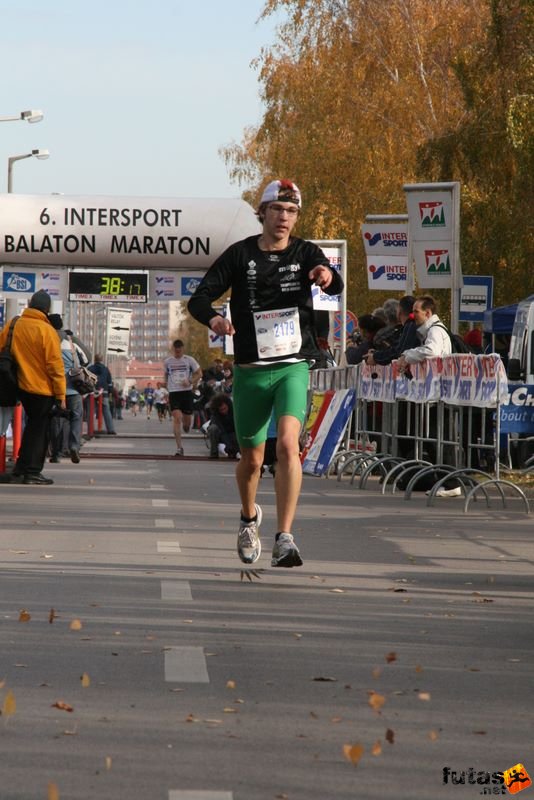Balaton Maraton félmaraton Siófok Végvári Dávid, Baja Balaton Maraton félmaraton futás Siófok, Végvári Dávid, Baja