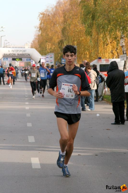 Balaton Maraton félmaraton Siófok Kisházi László Ifj., Honvéd Bercsényi SE, Hódmezővásárhely Balaton Maraton félmaraton futás Siófok, Kisházi László Ifj., Honvéd Bercsényi SE, Hódmezővásárhely