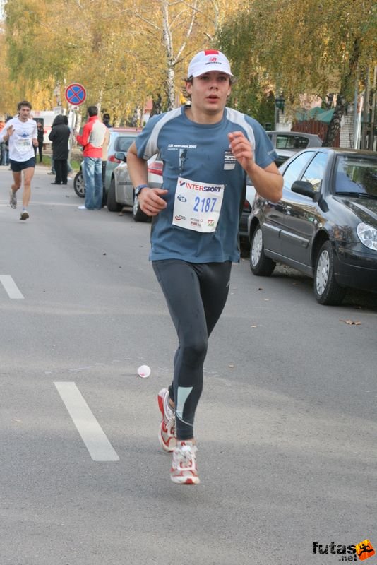 Balaton Maraton félmaraton Siófok Kószó Barnabás Balaton Maraton félmaraton futás Siófok, Kószó Barnabás