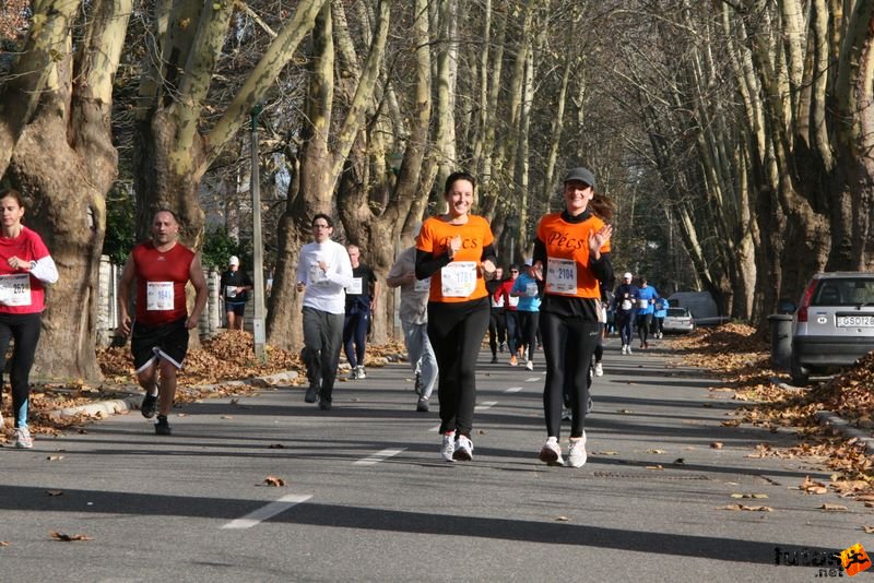 Balaton Maraton félmaraton Siófok pécsi futó lányok Balaton Maraton félmaraton futóverseny Siófok, pécsi futó lányok
