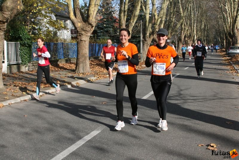 Balaton Maraton futók félmaraton Siófok, Móni és Judit