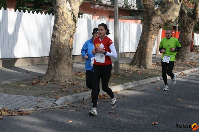 Balaton Maraton futók félmaraton Siófok, Varga Beáta