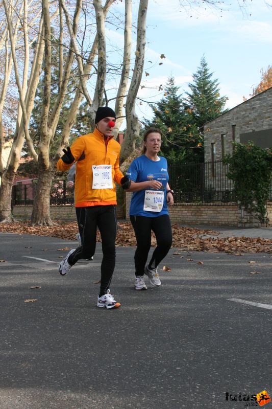Balaton Maraton félmaraton Siófok Pliesovszky Tamás, Balázs Erzsébet Balaton Maraton futók félmaraton Siófok, Pliesovszky Tamás, Balázs Erzsébet