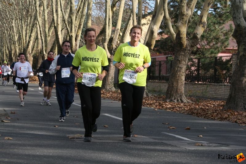 Balaton Maraton félmaraton Siófok Kissné László Krisztina, Jung Márta, Hőgyészi SE Balaton Maraton futók félmaraton Siófok, Kissné László Krisztina, Jung Márta, Hőgyészi SE