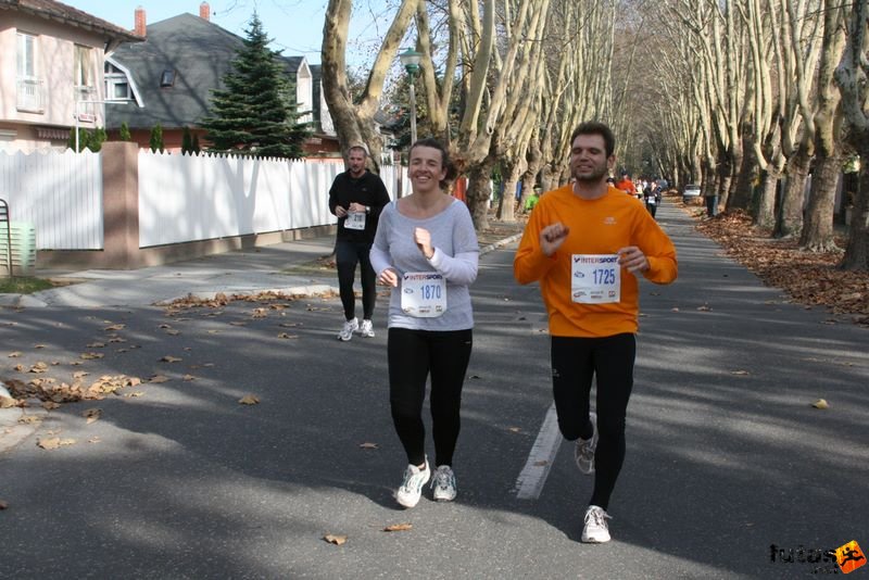 Balaton Maraton félmaraton Siófok Háhn Ágnes, Halász Róbert Balaton Maraton futók félmaraton Siófok, Háhn Ágnes, Halász Róbert