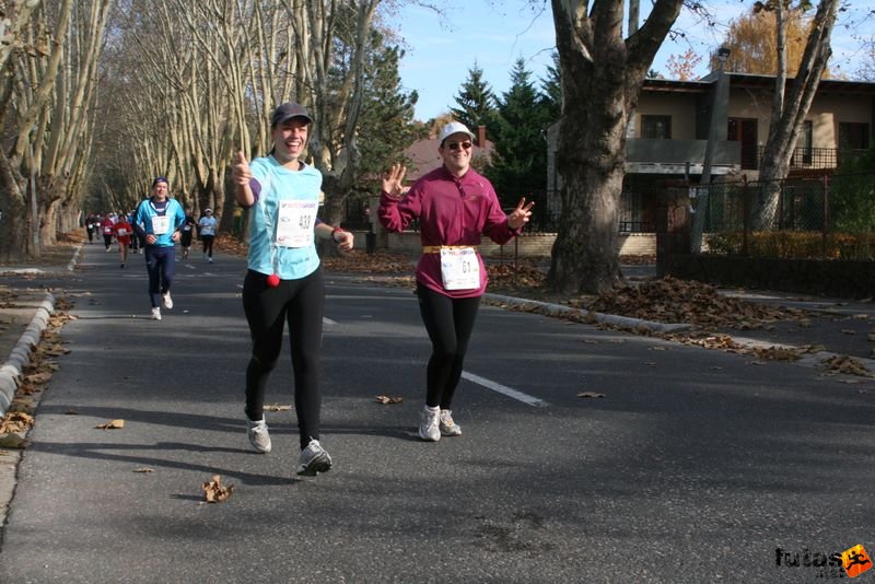 Balaton Maraton félmaraton Siófok Szántai Vecsera Orsolya, Horváth Erzsébet, maraton futók Félmaraton futás Balaton Maraton Siófok, Szántai Vecsera Orsolya, Horváth Erzsébet, maraton futók