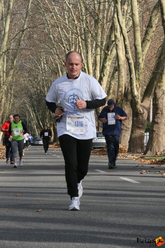Balaton Maraton félmaraton Siófok Benke Zoltán Öt-Kőrösi Gátfutó Félmaraton futás Balaton Maraton Siófok, Benke Zoltán Öt-Kőrösi Gátfutó