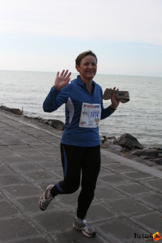Balaton Maraton félmaraton Siófok Morvai Magdolna Félmaraton futás Balaton Maraton Siófok, Morvai Magdolna