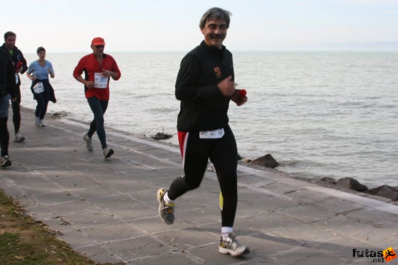 Balaton Maraton félmaraton Siófok Kocsis Árpád főszervező Félmaraton futás Balaton Maraton Siófok, Kocsis Árpád főszervező
