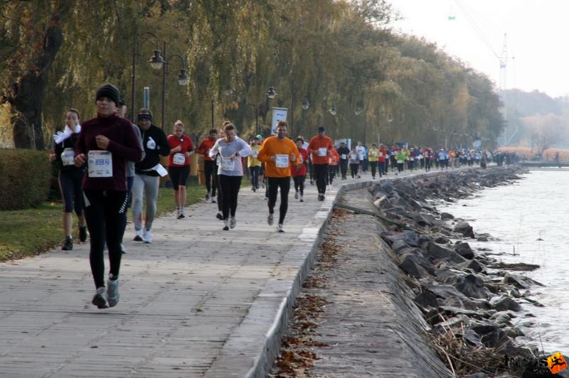 Balaton Maraton félmaraton Siófok balaton_maraton_siofok_8983.jpg Félmaraton futás Balaton Maraton Siófok, balaton_maraton_siofok_8983.jpg