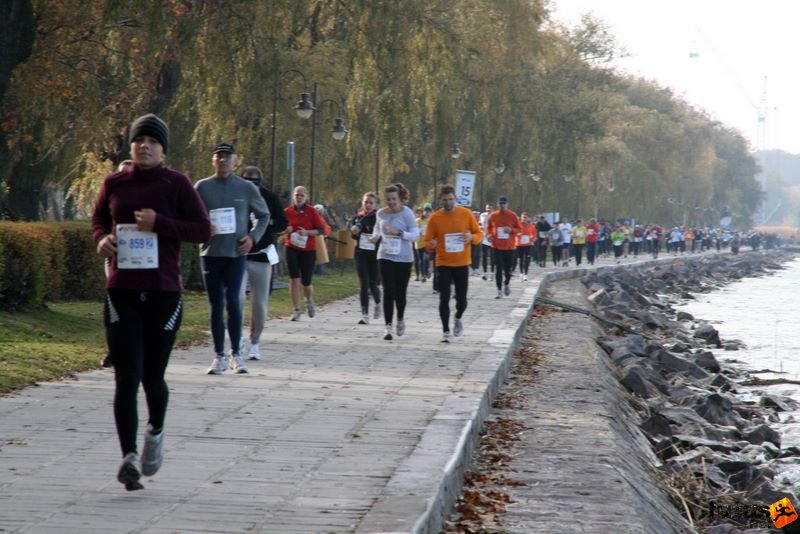 Balaton Maraton félmaraton Siófok balaton_maraton_siofok_8984.jpg Félmaraton futás Balaton Maraton Siófok, balaton_maraton_siofok_8984.jpg