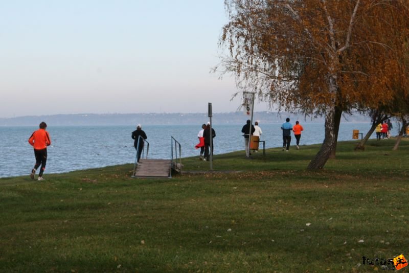 Balaton Maraton félmaraton Siófok futás ősszel a Balatonnál Félmaraton futás Balaton Maraton Siófok, futás ősszel a Balatonnál