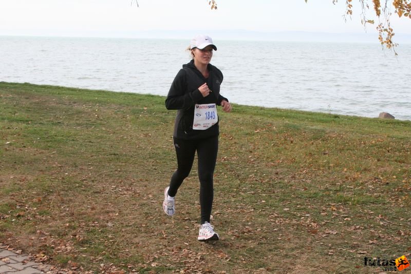 Balaton Maraton félmaraton Siófok Gaál Beáta Félmaraton futás Balaton Maraton Siófok, Gaál Beáta