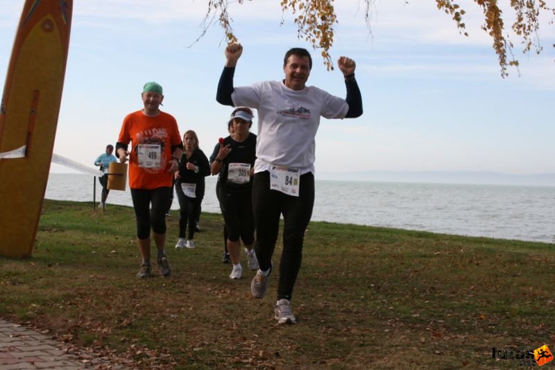 Balaton Maraton félmaraton Siófok Vili 2009-ben itt futotta le az 1000. kilométerét Félmaraton futás Balaton Maraton Siófok, Vili 2009-ben itt futotta le az 1000. kilométerét