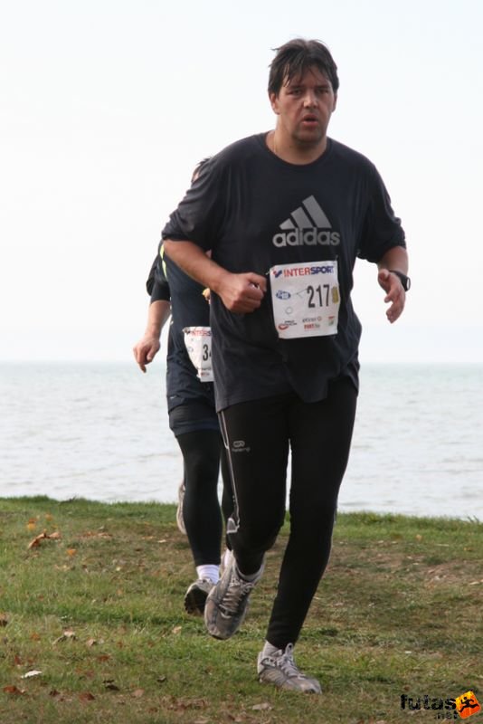 Balaton Maraton félmaraton Siófok Czobor Attila Balaton Maraton Siófok félmaraton futás, Czobor Attila