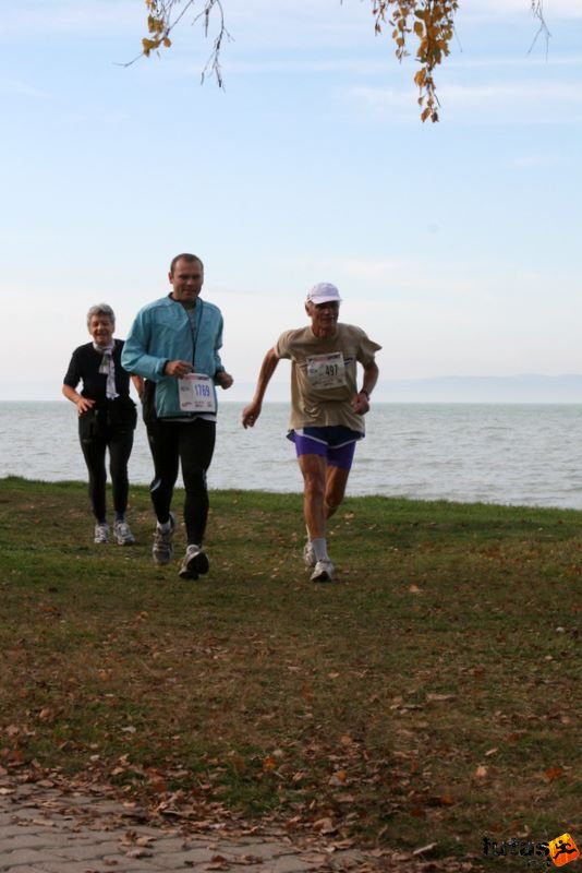Balaton Maraton félmaraton Siófok Lencsés Éva, Fazekas Jani, Tabajdi József Balaton Maraton Siófok félmaraton futás, Lencsés Éva, Fazekas Jani, Tabajdi József