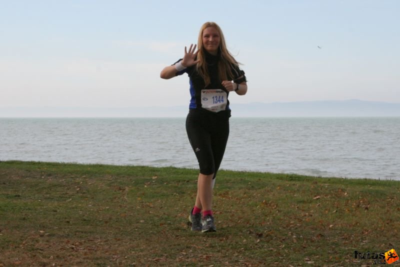 Balaton Maraton félmaraton Siófok Farkas Gyöngyi, Budapest Balaton Maraton Siófok félmaraton futás, Farkas Gyöngyi, Budapest