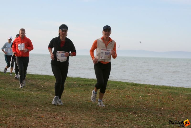 Balaton Maraton félmaraton Siófok balaton_maraton_siofok_9105.jpg Balaton Maraton Siófok félmaraton futás, balaton_maraton_siofok_9105.jpg