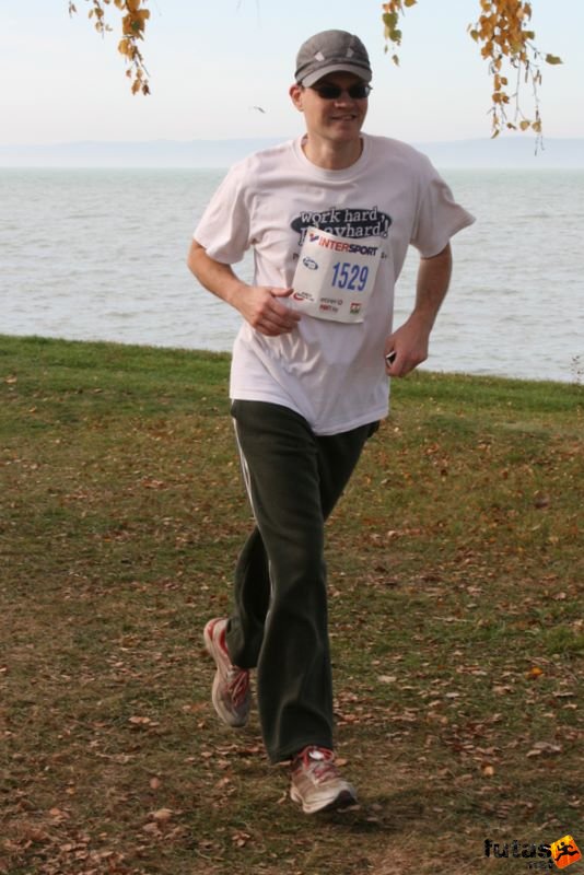 Balaton Maraton félmaraton Siófok Döbrentei István Balaton Maraton Siófok félmaraton futás, Döbrentei István