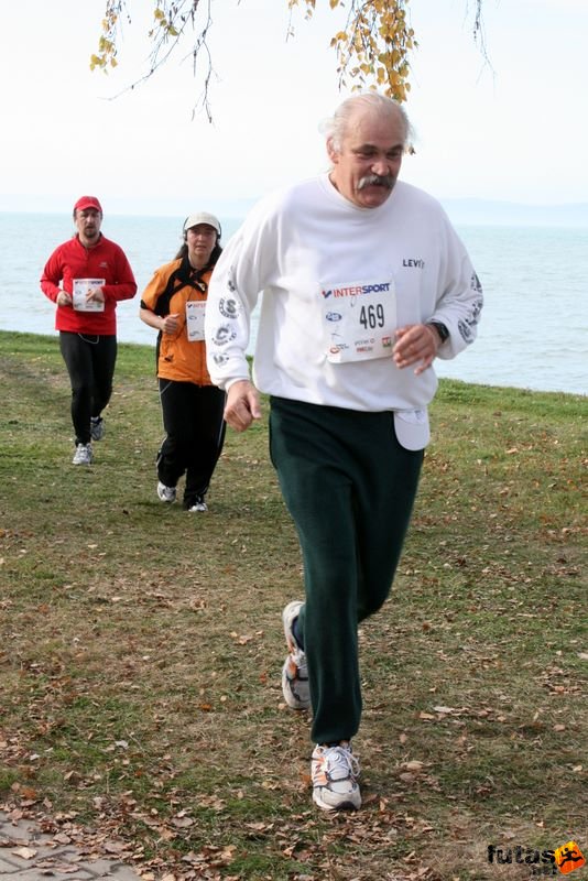 Balaton Maraton félmaraton Siófok Herendi Péter, Dunavarsány Balaton Maraton Siófok félmaraton futás, Herendi Péter, Dunavarsány
