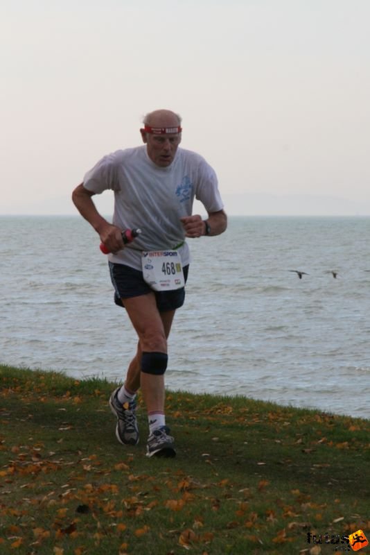 Balaton Maraton félmaraton Siófok Fehér Károly, Futapest, Kisújszállás Balaton Maraton Siófok félmaraton futás, Fehér Károly, Futapest, Kisújszállás