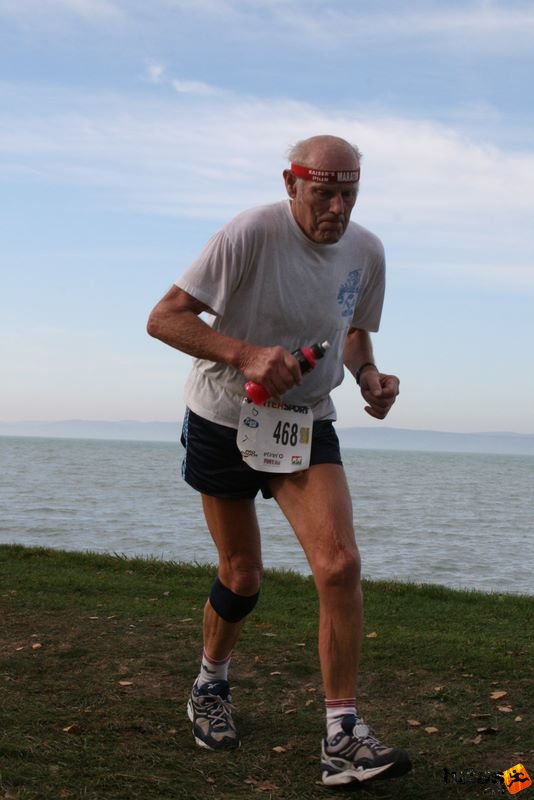 Balaton Maraton félmaraton Siófok Fehér Károly, Futapest, Kisújszállás Balaton Maraton Siófok félmaraton futás, Fehér Károly, Futapest, Kisújszállás