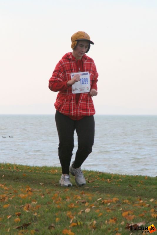 Balaton Maraton félmaraton Siófok Horváth Zsuzsanna dr., Biatorbágy Balaton Maraton Siófok félmaraton futás, Horváth Zsuzsanna dr., Biatorbágy