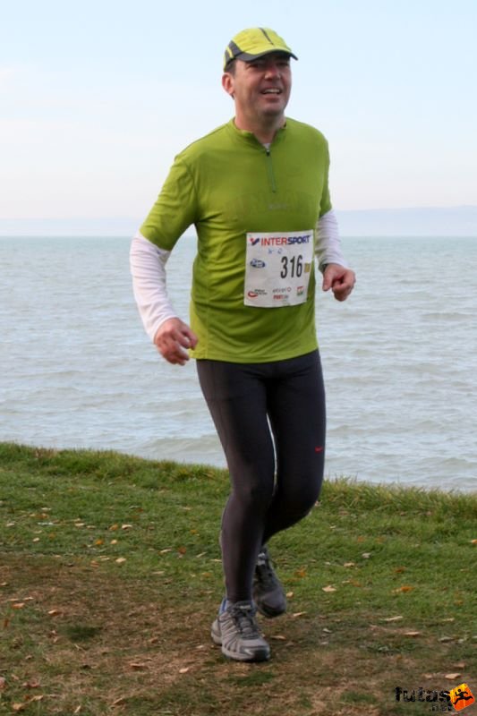Balaton Maraton félmaraton Siófok Székely-Szendrei Zsolt, Genpact Futóklub Balaton Maraton Siófok félmaraton futás, Székely-Szendrei Zsolt, Genpact Futóklub