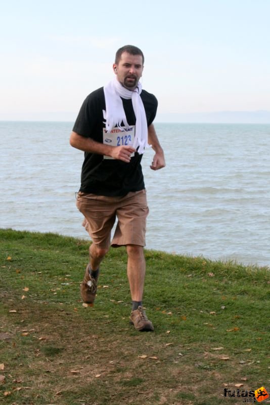 Balaton Maraton félmaraton Siófok Kiss Balázs, Békés Balaton Maraton Siófok félmaraton futás, Kiss Balázs, Békés