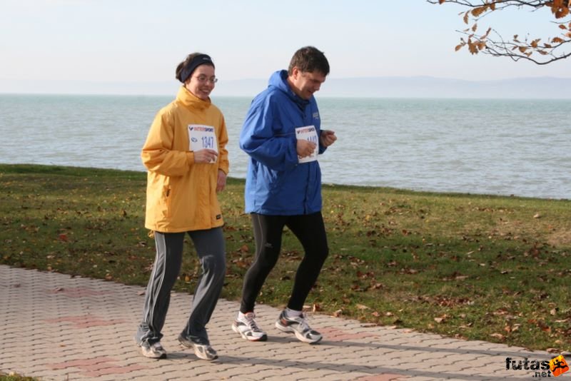 Balaton Maraton félmaraton Siófok Gallián Eszter, Sárdinecz Szilárd Budapest Balaton Maraton Siófok félmaraton futás, Gallián Eszter, Sárdinecz Szilárd Budapest