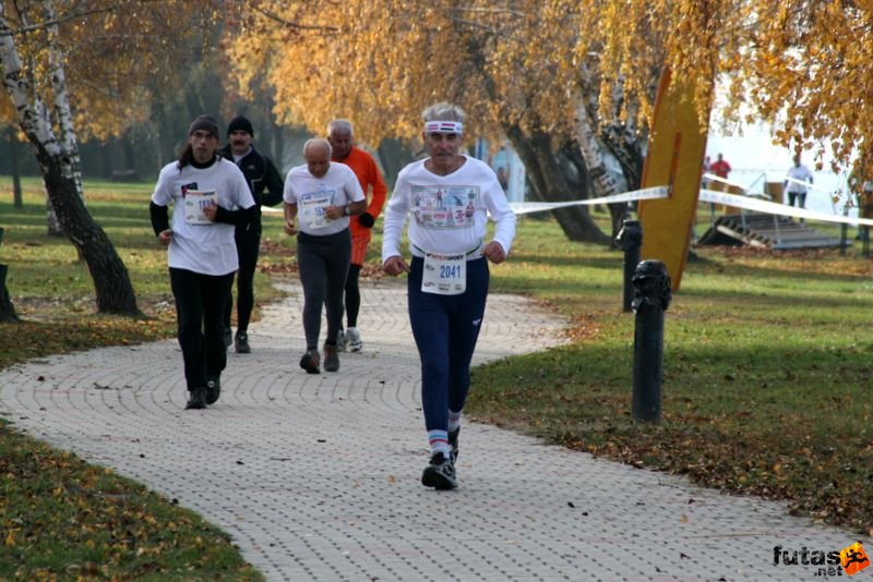 Balaton Maraton félmaraton Siófok Tumpek Sándor, Sprint Futóklub Tata, Gyömrő Balaton Maraton Siófok félmaraton futás, Tumpek Sándor, Sprint Futóklub Tata, Gyömrő