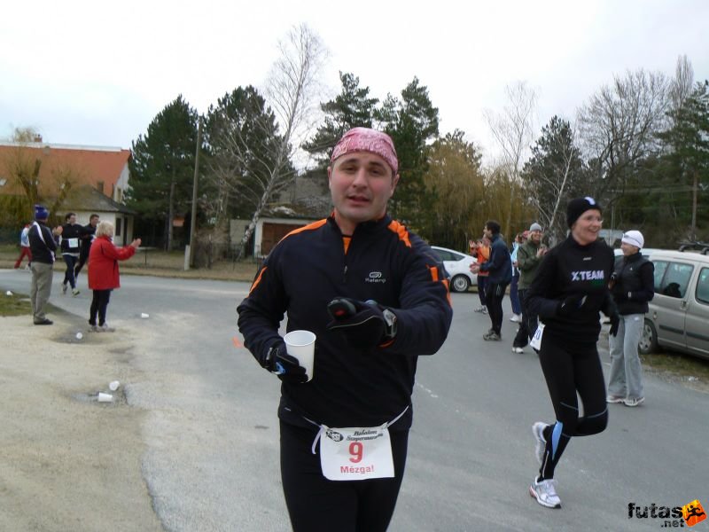 Balaton Szupermaraton futóverseny balaton_szupermaraton_416.jpg Polar futóóra footpad vissza Balaton Szupermaraton ultramarathon futóverseny, Polar futóóra footpad vissza