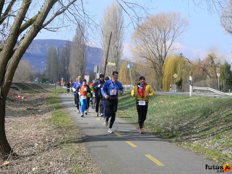 Balaton Szupermaraton futóverseny balaton_szupermaraton_589.jpg balaton_szupermaraton_589.jpg Balaton Szupermaraton ultramarathon futóverseny, balaton_szupermaraton_589.jpg