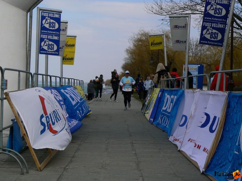 Balaton Szupermaraton futóverseny balaton_szupermaraton_775.jpg balaton_szupermaraton_775.jpg Balaton Szupermaraton ultramarathon futóverseny, balaton_szupermaraton_775.jpg