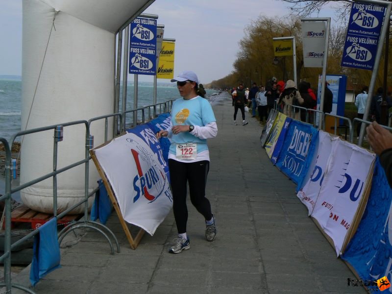 Balaton Szupermaraton futóverseny balaton_szupermaraton_777.jpg balaton_szupermaraton_777.jpg Balaton Szupermaraton ultramarathon futóverseny, balaton_szupermaraton_777.jpg
