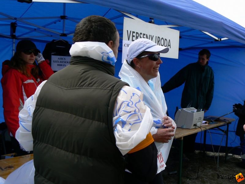 Balaton Szupermaraton futóverseny balaton_szupermaraton_781.jpg verseny iroda Balaton Szupermaraton ultramarathon futóverseny, verseny iroda
