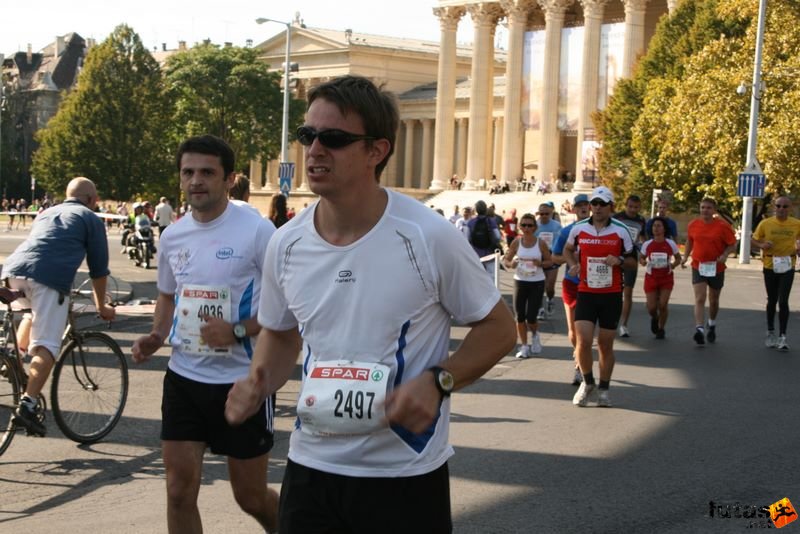 Spar Budapest Maraton futás 2009 Butcovan Sebastian - Baia Mare, Dávid József Csorna Spar Budapest Maraton futás Hősök tere, Butcovan Sebastian - Baia Mare, Dávid József Csorna