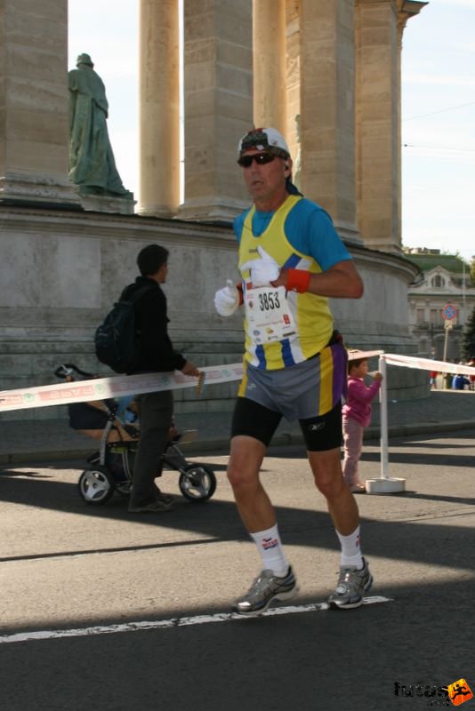 Spar Budapest Maraton 2009 Paraniak Jan, Huddinge Spar Budapest Maraton Running Spar Budapest Marathon Heroes' Square, Paraniak Jan, Huddinge