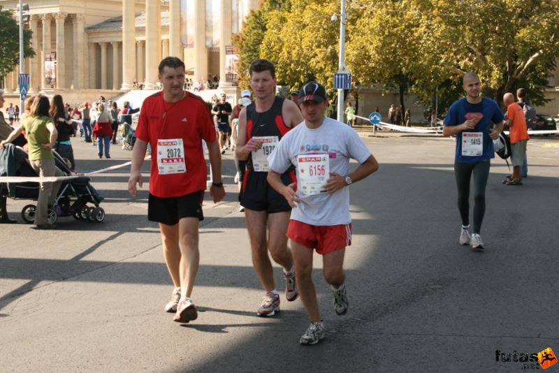 Spar Budapest Maraton 2009 Erdős Károly, Sós Norbert Spar Budapest Maraton Running Spar Budapest Marathon Heroes' Square, Erdős Károly, Sós Norbert