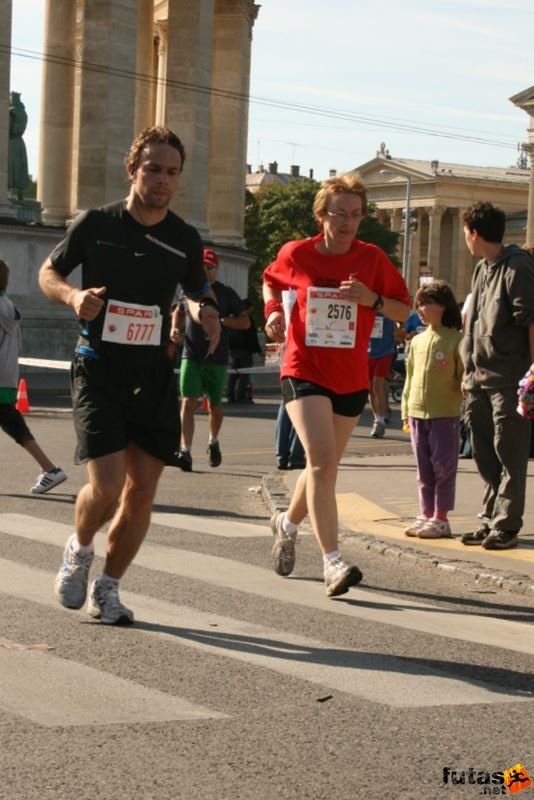 Spar Budapest Maraton 2009 Colpo Isabelle, Aviernoz Spar Budapest Maraton Running Spar Budapest Marathon Heroes' Square, Colpo Isabelle, Aviernoz