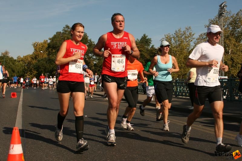 Spar Budapest Maraton futás 2009 Sheldon Vicky, Knight Anthony, Maldon; Besenyei György Spar Budapest Maraton futás Hősök tere, Sheldon Vicky, Knight Anthony, Maldon; Besenyei György